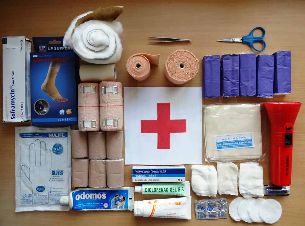 bandages-first-aid-kits-apps-diversified-health-clinic